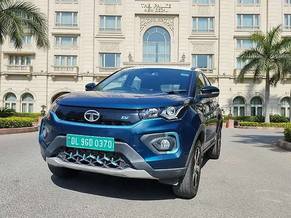 Tata Nexon EV XZ Plus - Photo 5