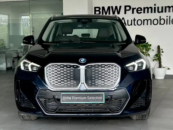 BMW iX1 xDrive30 M Sport - Photo 2