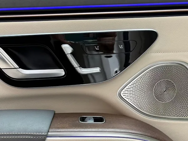 Mercedes-Benz EQS 580 4MATIC - Photo 8