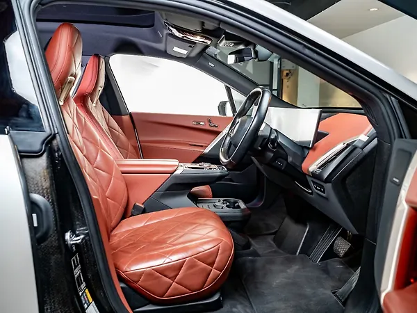 BMW iX xDrive 40 - Photo 5