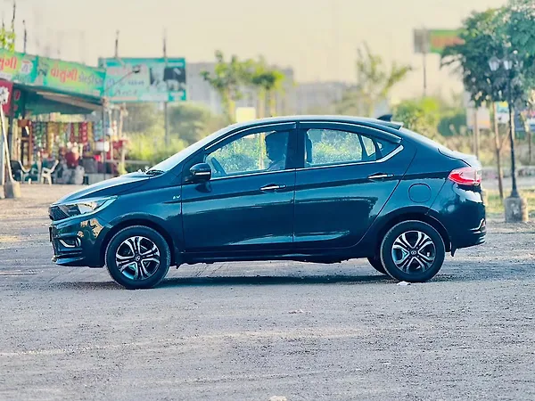 Tata Tigor EV XZ Plus 26.0 kWh - Photo 4