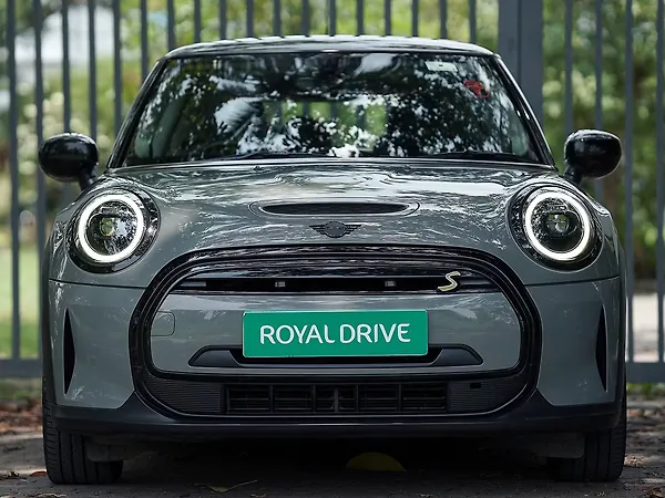 Mini Cooper SE Charged Edition - Photo 2