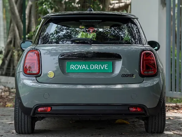 Mini Cooper SE Charged Edition - Photo 6