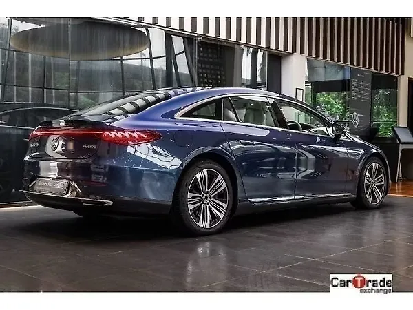 Mercedes-Benz EQS 580 4MATIC - Photo 5