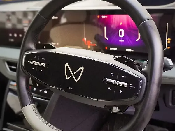 Mahindra XEV 9e Pack Three 79.0 kWh 11.2kW Charger - Photo 8