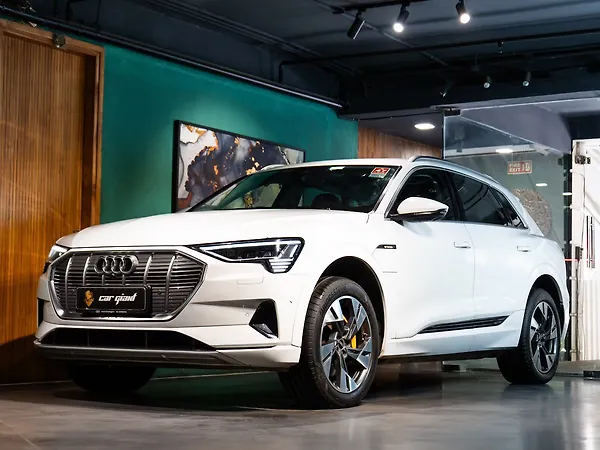Audi e-tron 55 [2021-2024] - Photo 3