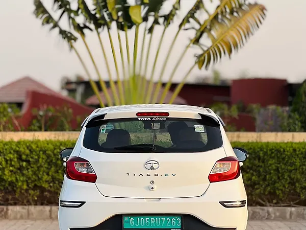 Tata Tiago EV XZ Plus Long Range Fast Charger [2022-2025] - Photo 7