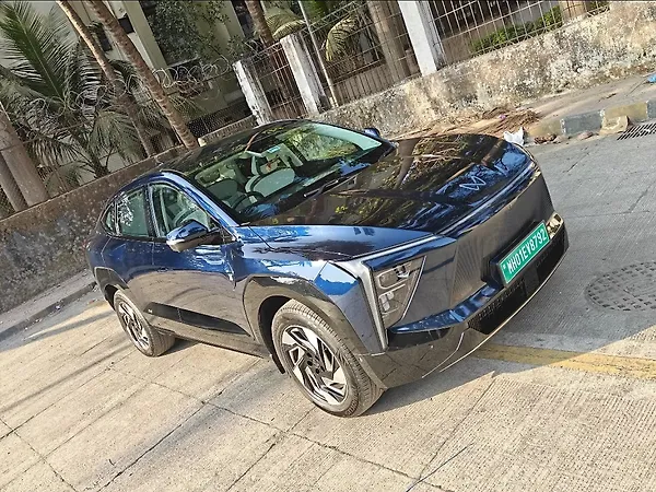 Mahindra XEV 9e Pack Three 79.0 kWh 11.2kW Charger - Photo 4