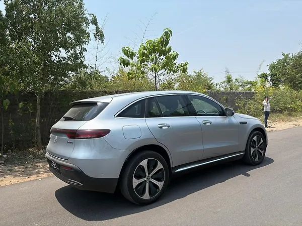 Mercedes-Benz EQC 400 4MATIC - Photo 5