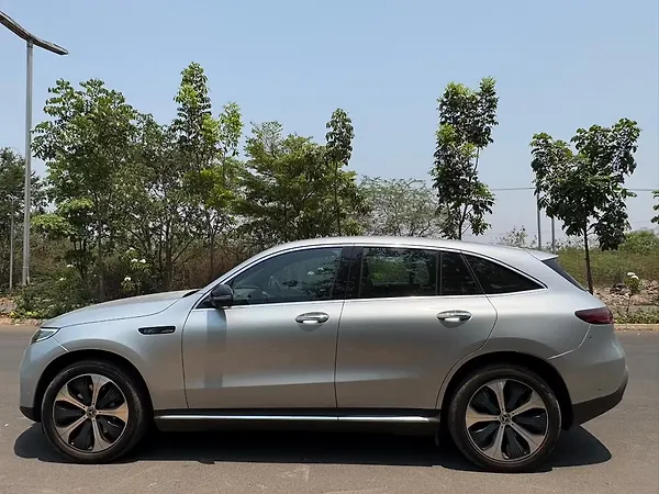 Mercedes-Benz EQC 400 4MATIC - Photo 8