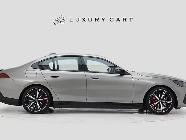 BMW i5 M60 xDrive - Photo 7