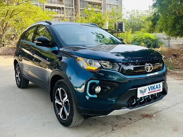 Tata Nexon EV XZ Plus - Photo 3