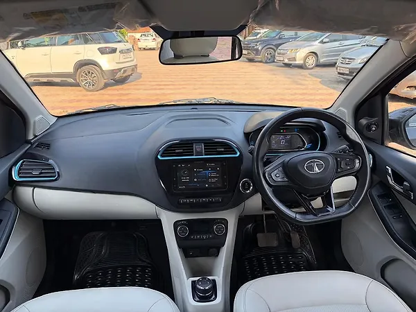 Tata Tiago EV XZ Plus Tech LUX Long Range [2022-2025] - Photo 8
