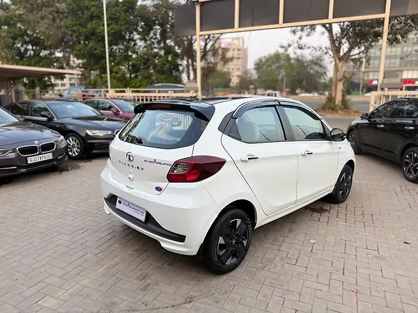 Tata Tiago EV XZ Plus Tech LUX Long Range [2022-2025] - Photo 7