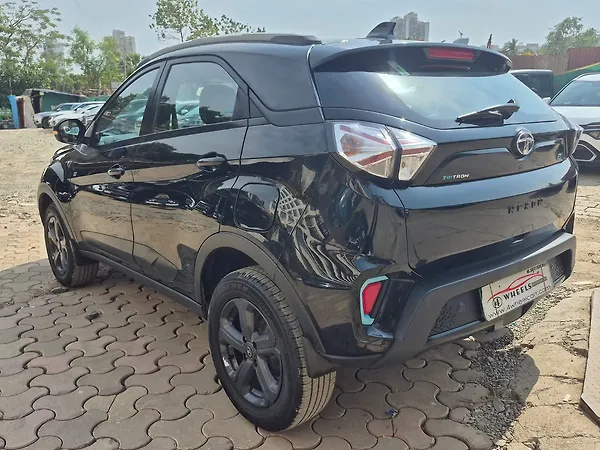 Tata Nexon EV XZ Plus Dark Edition - Photo 7