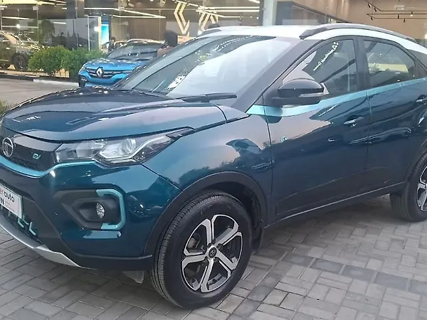 Tata Nexon EV XZ Plus - Photo 4