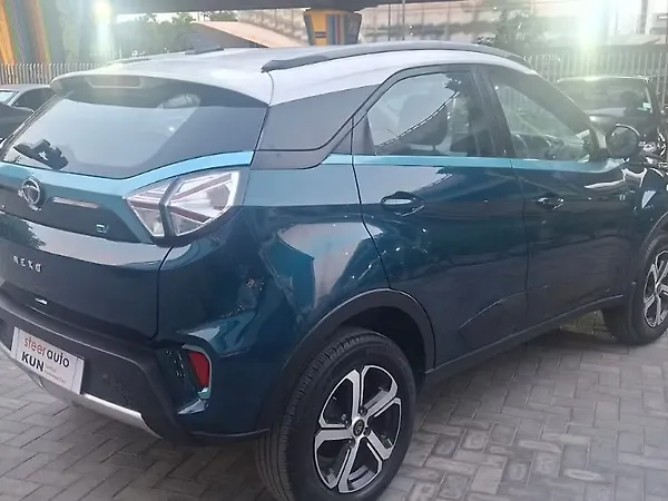 Tata Nexon EV XZ Plus - Photo 7