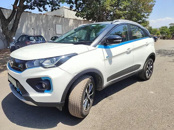 Tata Nexon EV XZ Plus - Photo 7