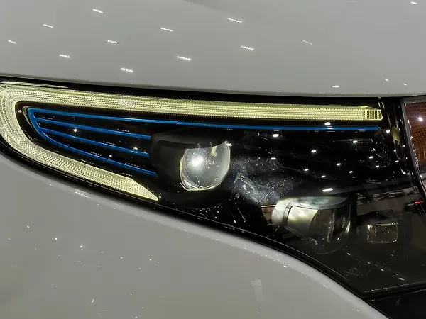 Mercedes-Benz EQC 400 4MATIC - Photo 8