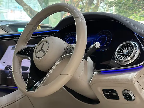 Mercedes-Benz EQS 580 4MATIC - Photo 4