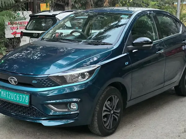 Tata Tiago EV XZ Plus Long Range Fast Charger [2022-2025] - Photo 7