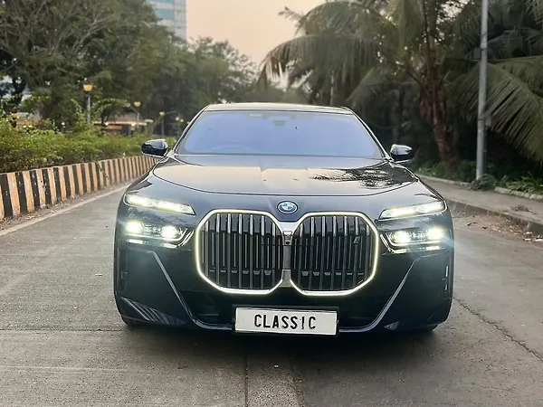 BMW i7 eDrive50 M Sport - Photo 2