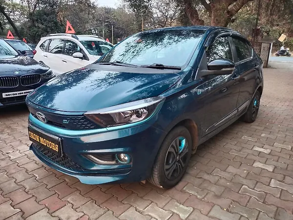 Tata Tiago EV XZ Plus Long Range [2022-2025] - Photo 4