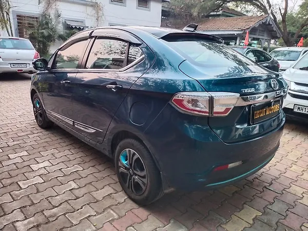 Tata Tiago EV XZ Plus Long Range [2022-2025] - Photo 8
