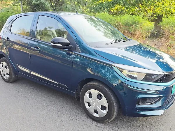 Tata Tiago EV XT Long Range [2022-2025] - Photo 3