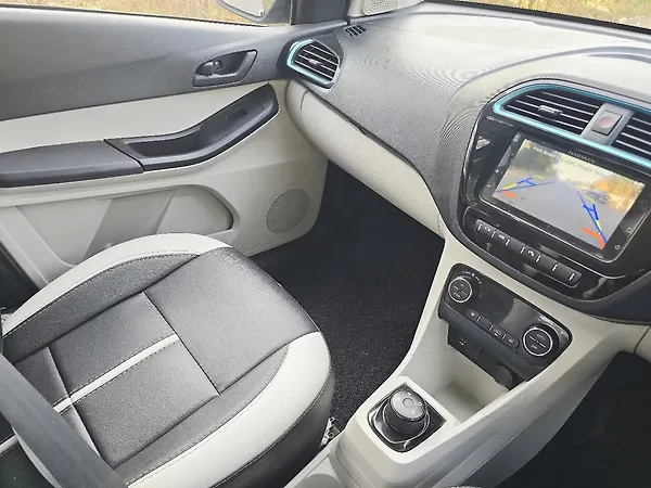 Tata Tiago EV XT Long Range [2022-2025] - Photo 7