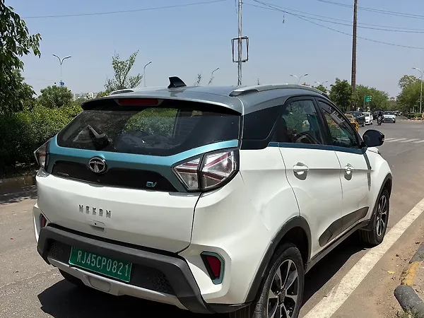 Tata Nexon EV XZ Plus - Photo 5