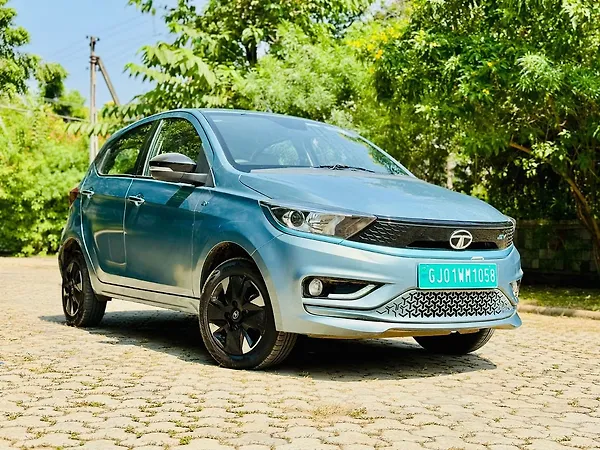 Tata Tiago EV XZ Plus Long Range Fast Charger [2022-2025] - Photo 7
