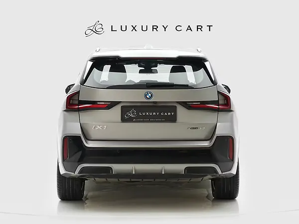 BMW iX1 xDrive30 M Sport - Photo 5