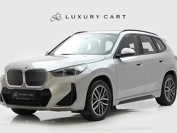 BMW iX1 xDrive30 M Sport - Photo 2