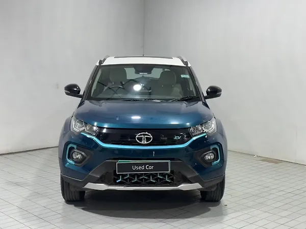 Tata Nexon EV XZ Plus LUX - Photo 2