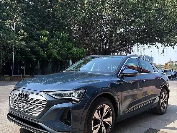 Audi Q8 e-tron 55 - Photo 5