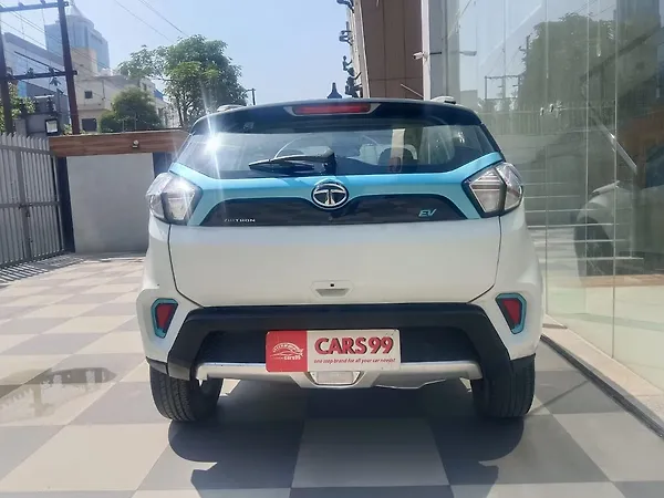Tata Nexon EV XZ Plus LUX - Photo 3