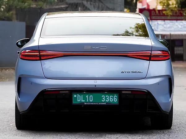 BYD Seal Premium [2024-2025] - Photo 2