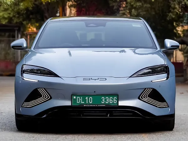 BYD Seal Premium [2024-2025] - Photo 3