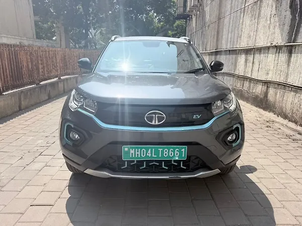 Tata Nexon EV XZ Plus LUX Dark Edition - Photo 2