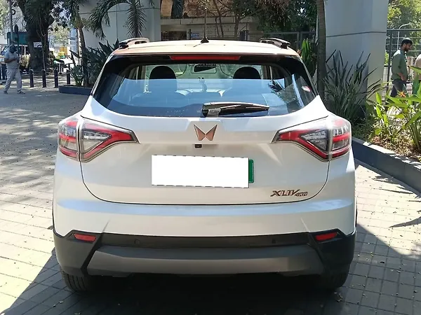 Mahindra XUV400 EL 39.4 KWH - Photo 7