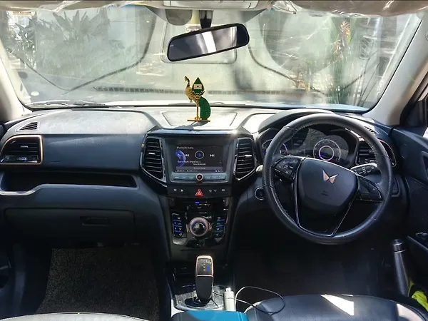 Mahindra XUV400 EL 39.4 KWH - Photo 8