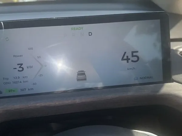 MG Windsor EV Essence 38.0 kWh - Photo 5