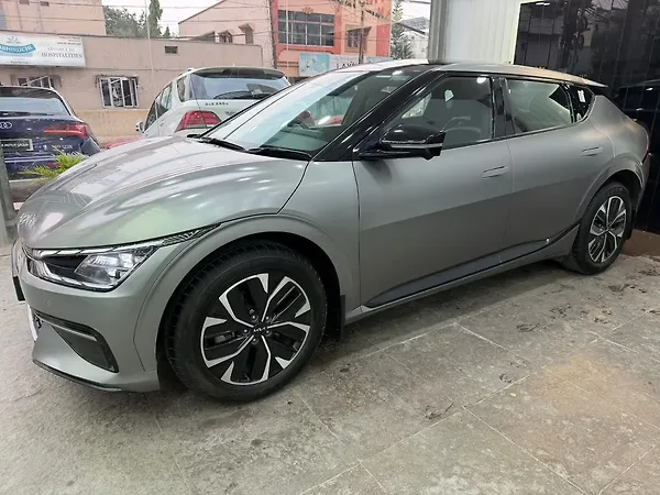 Kia EV6 GT Line AWD - Photo 4