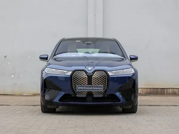 BMW iX xDrive 50 - Photo 2