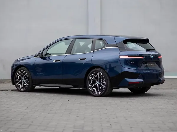 BMW iX xDrive 50 - Photo 4