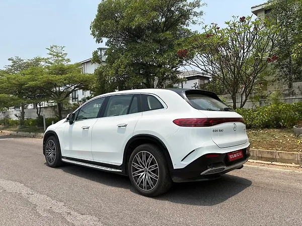 Mercedes-Benz EQS SUV 580 4MATIC - Photo 5