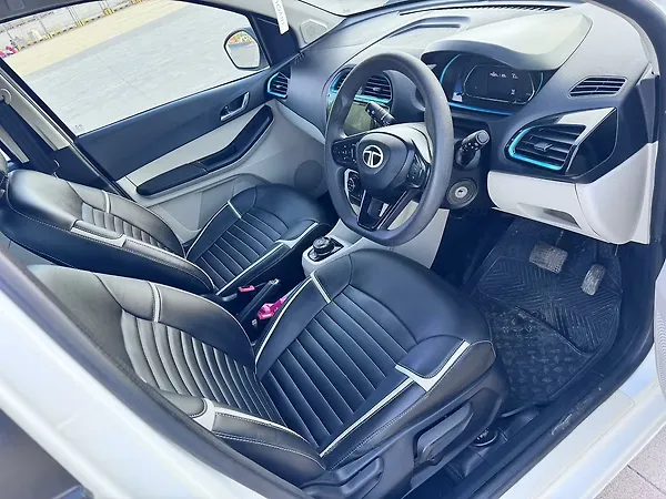 Tata Tiago EV XZ Plus Long Range [2022-2025] - Photo 7