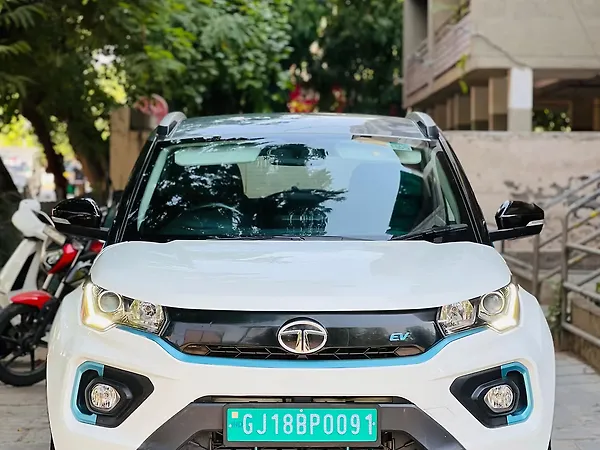 Tata Nexon EV XZ Plus - Photo 2