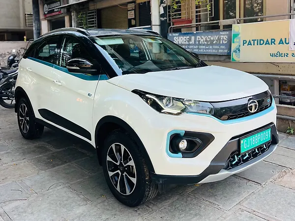 Tata Nexon EV XZ Plus - Photo 5